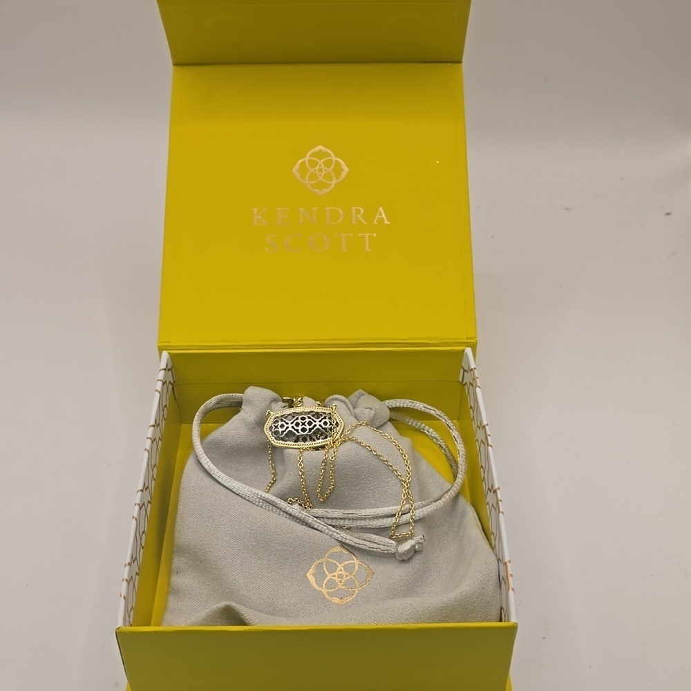 Kendra Scott Dollie Pendant Necklace   Gold-Silver Tone with Box - Picture 3 of 3